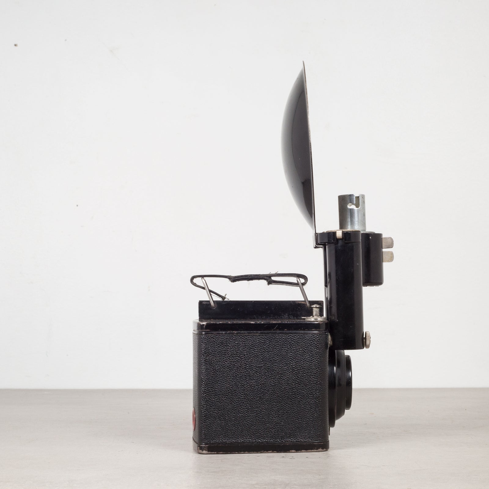 【アンティーク】コダック ブラウニー フラッシュ シックス 20 Kodak Brownie Flash Six-20 Camera Information | The Brownie