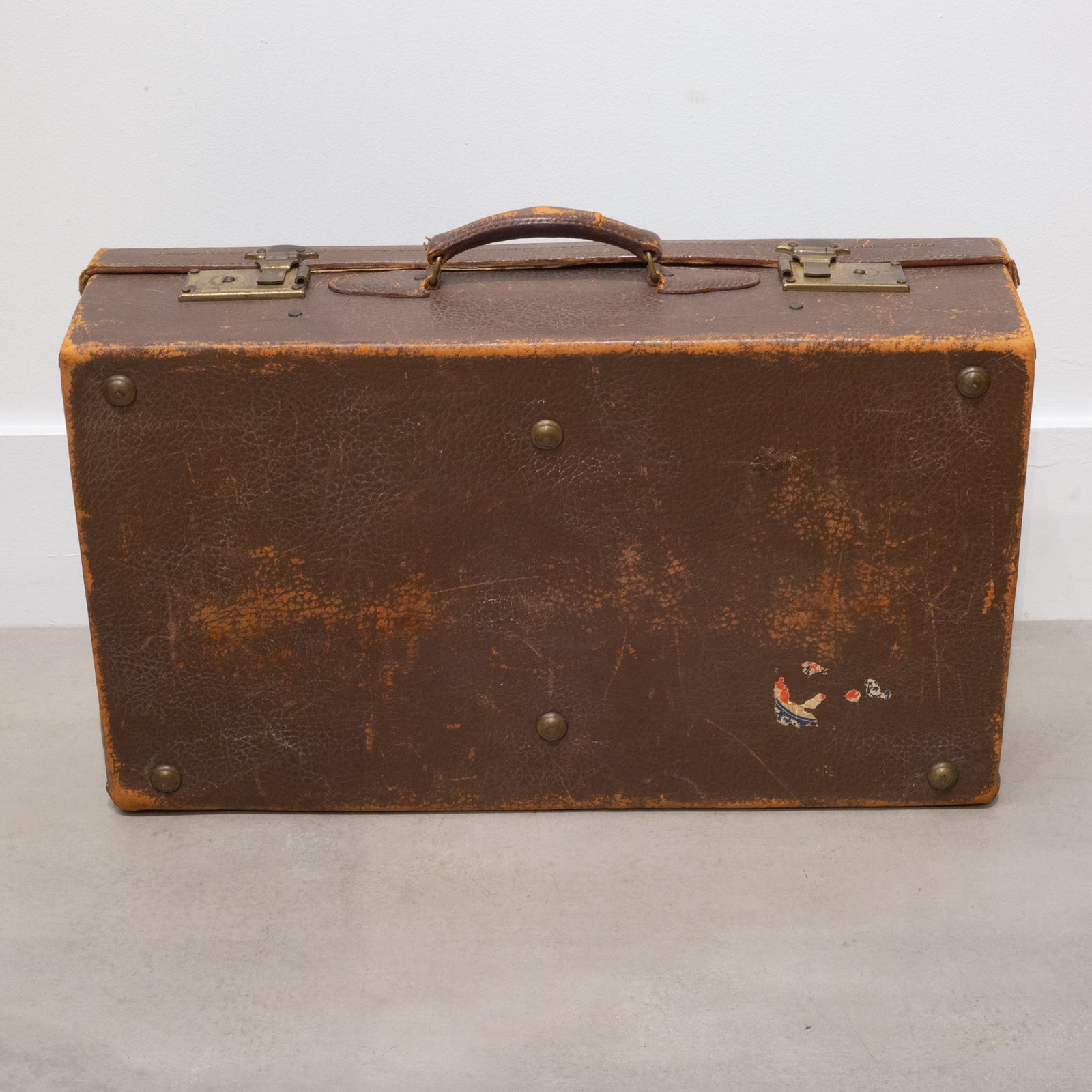 leather-suitcase-luggage-