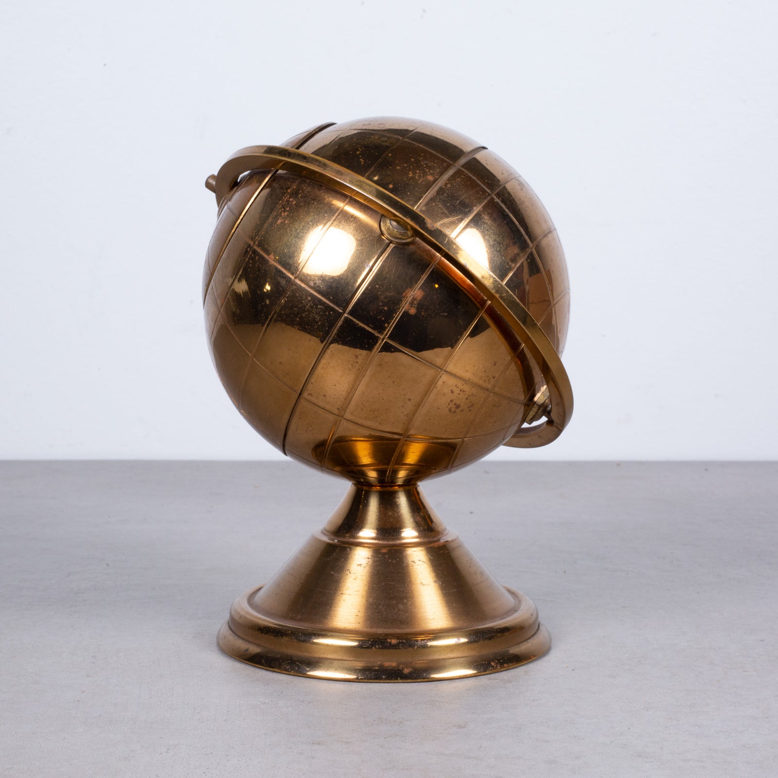 Mid-century Brass Globe Cigarette Holder c.1960 | S16 Home Mid-century Brass Globe Cigarette Holder c.1960 | S16 Home