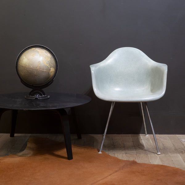 Eames Molded Fiberglass DAX Chair by Herman Miller in Seafoam Green C.1956