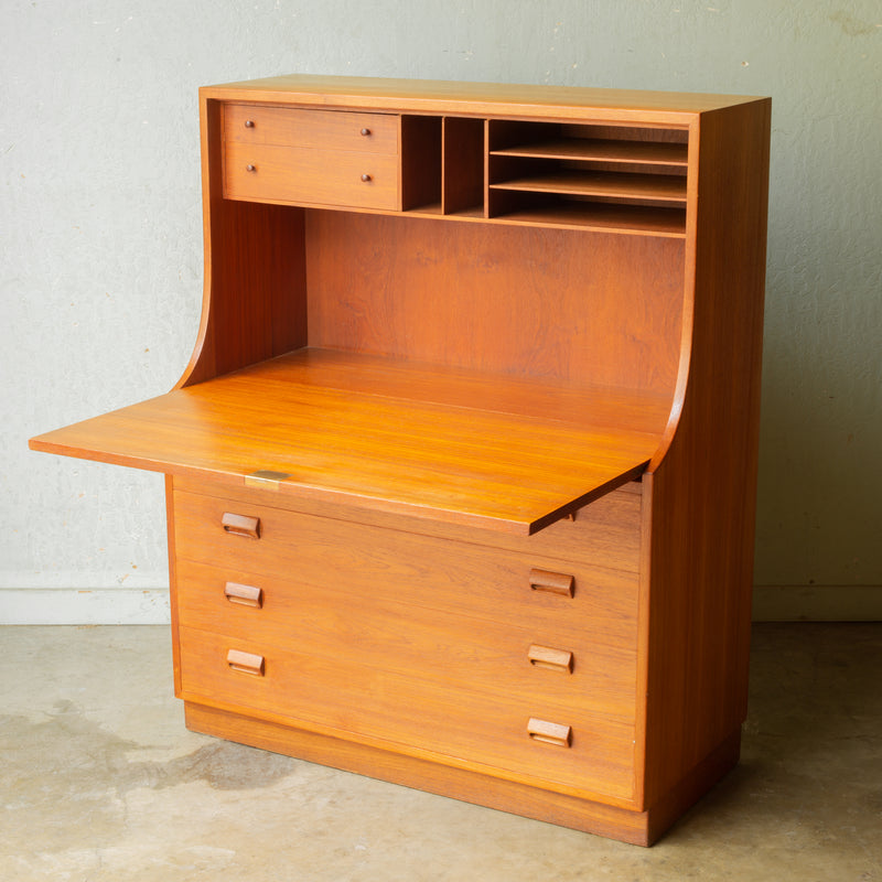 Mid Century Modern Solid Oak Desk With Two Drawers and Brass, Bureau, Office  Desk, Study Desk, Walnut 