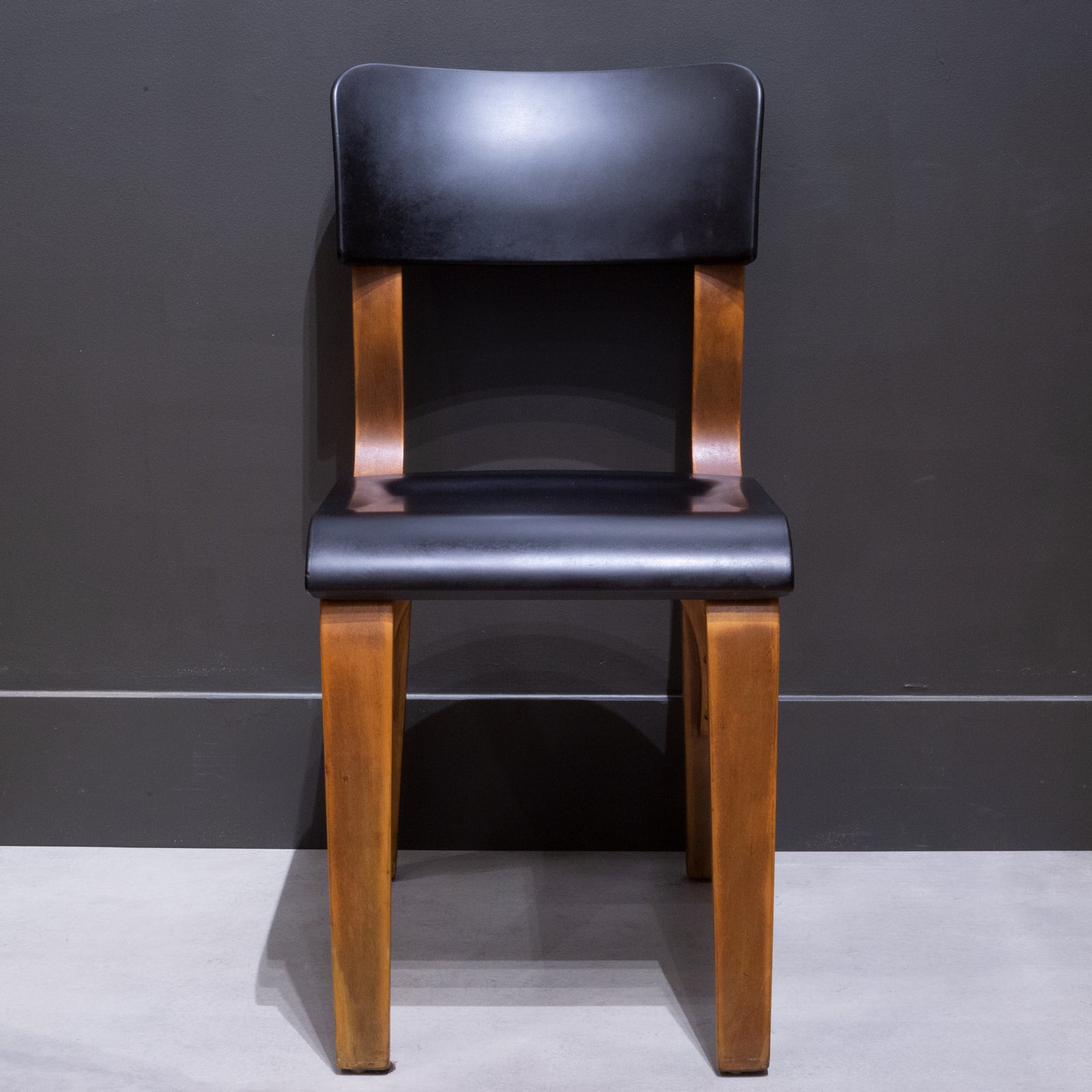 thonet-bentwood-dining-chairs-