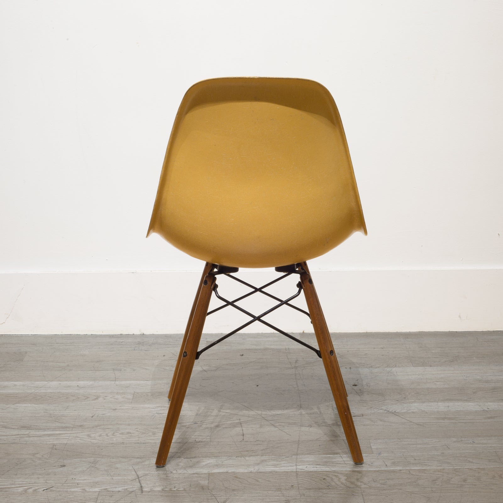 椅子 Herman Miller Eames Shell Chair a8beb852f5f4e788879c882ce614e5