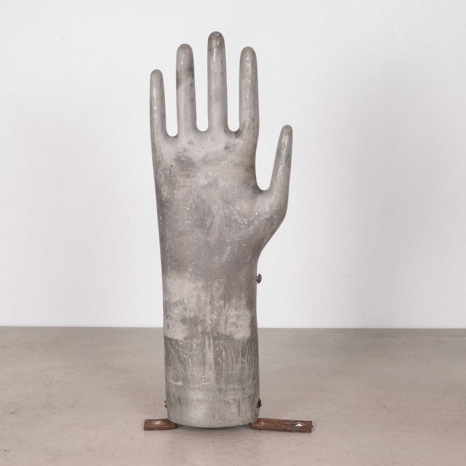 vintage-metal-aluminum-glove-