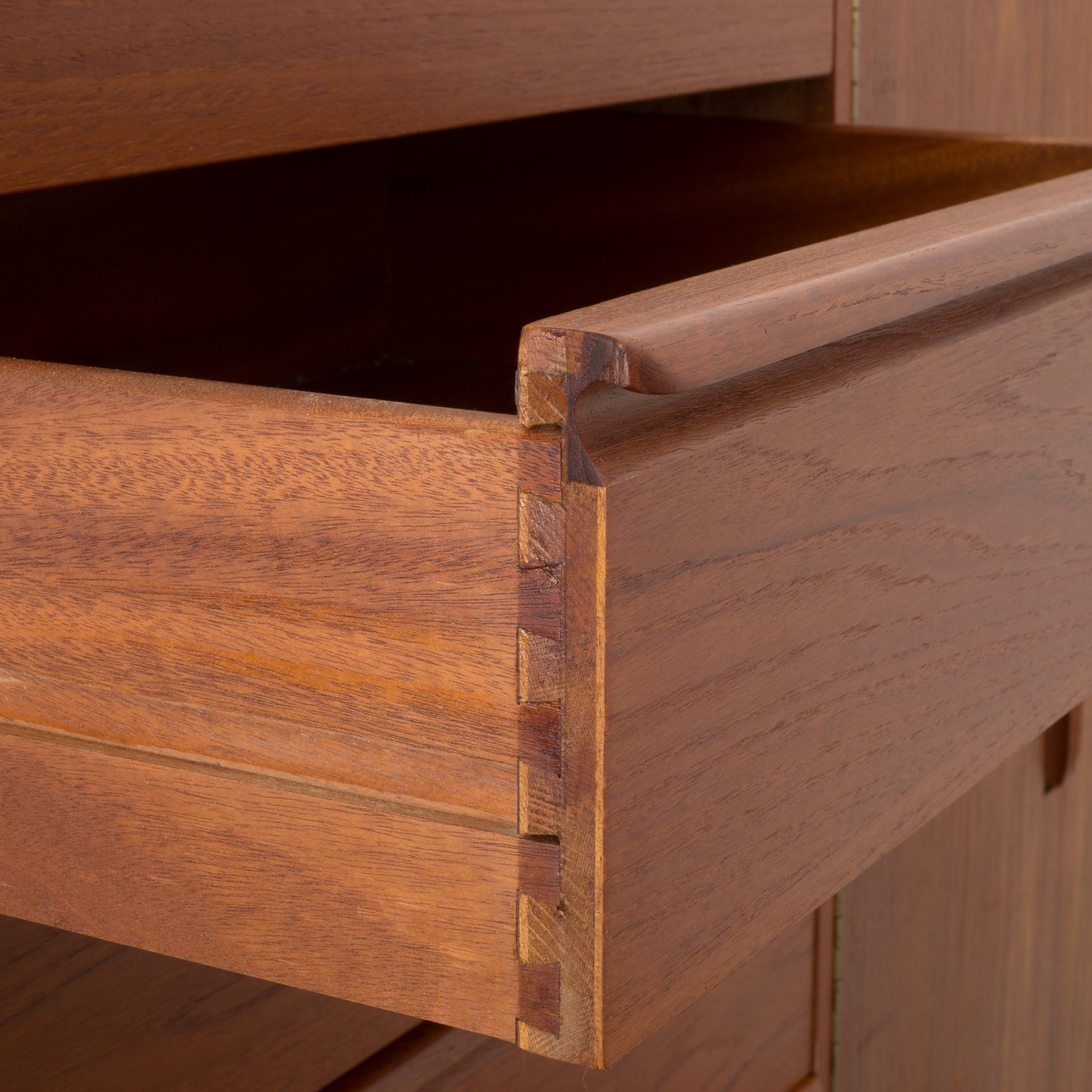 Westnofa Mahogany and Teak Gentleman's Chest c.1960 | S16 Home
