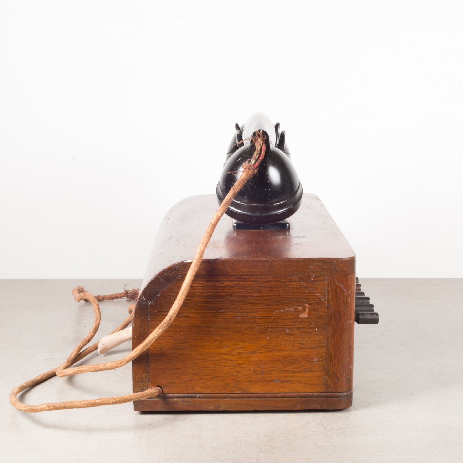 world-war-2-era-USA-Navy-phone